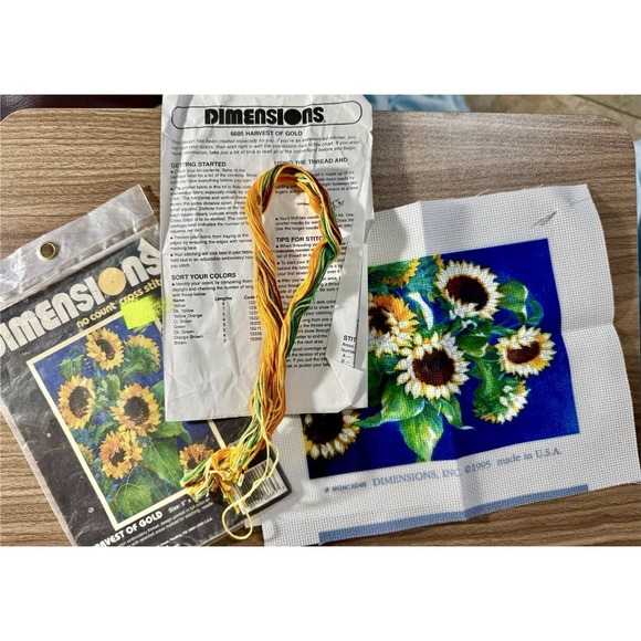 Vtg Dimensions Harvest Of Gold No Count Cross Stitch Kit 5"x7" Sunflowers #6685 - Picture 4 of 8